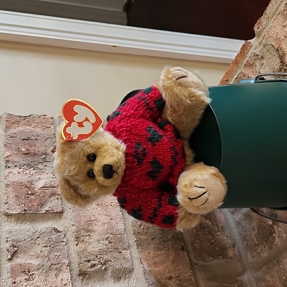 Vintage ty Holiday Bear